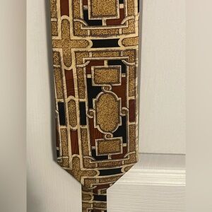 Geometric Patterned Tie